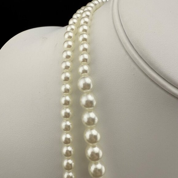 Elegant Faux Pearl Double-Strand Necklace With Rhinestone Pendant & Drop Pearl A - Picture 2 of 7